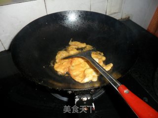 芝麻油炒鸡蛋——治疗咳嗽食疗的做法步骤：4
