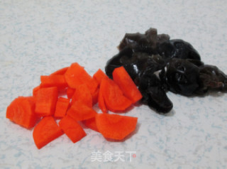 鱼香虎皮鹌鹑蛋的做法步骤：3