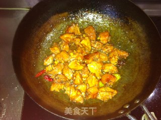 红烧鸡翅的做法步骤：9