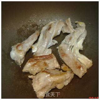 红酒入菜--------罐焖牛肉的做法步骤：3