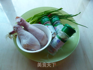葱油鸡丁的做法步骤：1