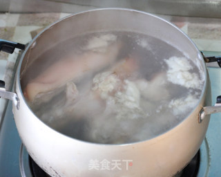 谁让你念念不忘----麻辣美容猪蹄的做法步骤：2