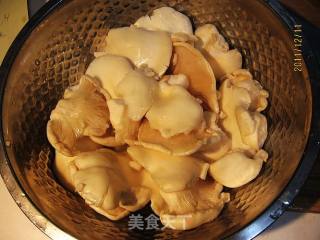 蚝油白灵菇的做法步骤：1
