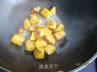 糖汁红薯的做法步骤：6