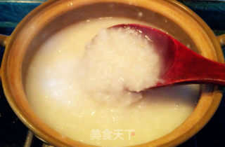 末日脆肉皖鱼片鱼腩广式煲粥的做法步骤：4