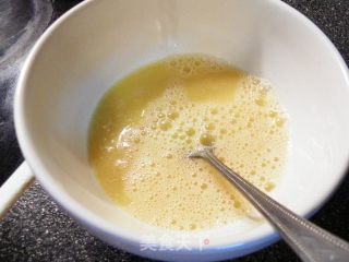 金光灿灿火腿菜椒煎蛋的做法步骤：4