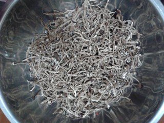 茶树菇炒牛肉的做法步骤：1
