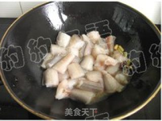 红烧龙头鱼的做法步骤：2
