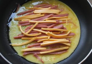 火腿奶酪鸡蛋卷的做法步骤：9