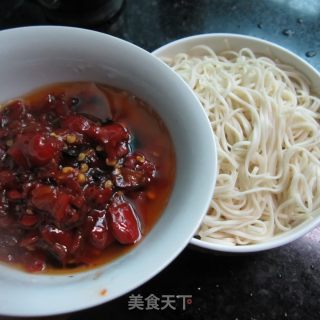 红红火火-----炸酱面的做法步骤：6