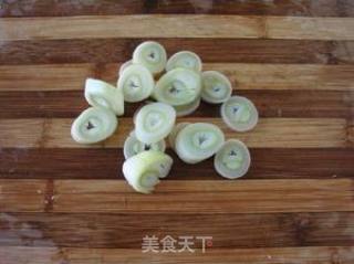 家常小菜——芋头烧白菜的做法步骤：3