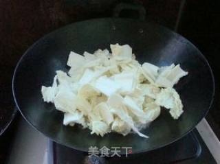 家常小菜——芋头烧白菜的做法步骤：7