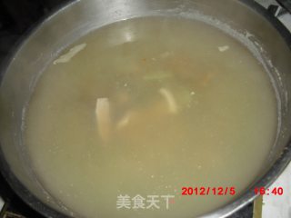 鱼骨汤底麻辣火锅的做法步骤：19