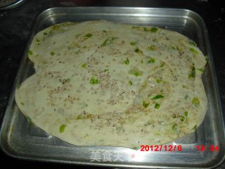 烤箱版葱花薄饼的做法步骤：16