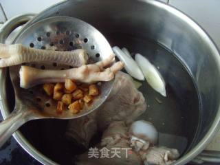 醇香无比---沙嗲火锅的做法步骤：2