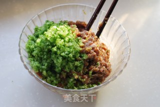 既要留住菜汁，还要保证饺子馅不出水的秘笈——【芹香水饺】的做法步骤：7