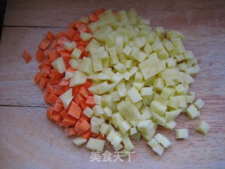 土豆酱肉包的做法步骤：4