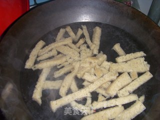 黄瓜拌面筋的做法步骤：3