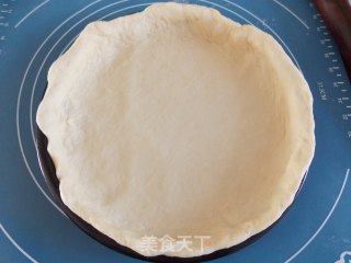 欧陆风情鲍菇培根披萨的做法步骤：10