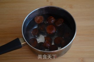 红焖栗子鸡的做法步骤：1