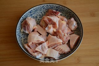 红焖栗子鸡的做法步骤：3
