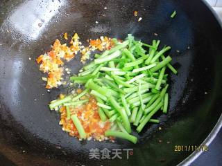 剁椒茼蒿木耳的做法步骤：3