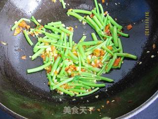 剁椒茼蒿木耳的做法步骤：4