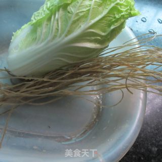 火腿粉条白菜的做法步骤：1
