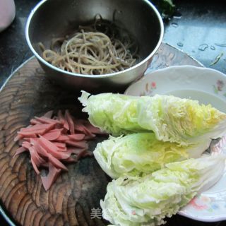 火腿粉条白菜的做法步骤：2