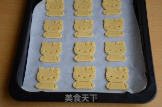 Hello Kitty卡通饼干的做法步骤：8