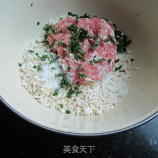 一口一个乐不停-----香辣小丸子的做法步骤：2