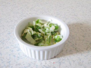 给白菜增添点滋味----鱼香白菜的做法步骤：2