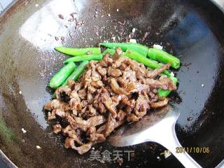 杭椒牛柳的做法步骤：11