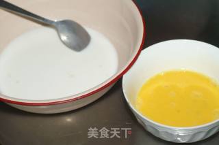 健康粗粮早餐----香甜粒粒玉米饼的做法步骤：1