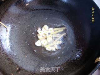 酱香油菜香菇的做法步骤：2