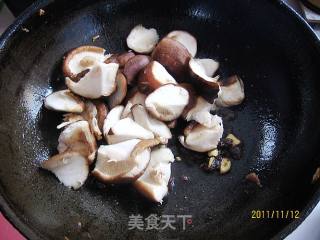 酱香油菜香菇的做法步骤：4