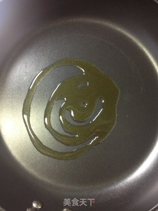 蒜椒意式黑珍珠面（系列之一）【传统的意式面】新鲜尝的做法步骤：4