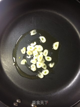 蒜椒意式黑珍珠面（系列之一）【传统的意式面】新鲜尝的做法步骤：5
