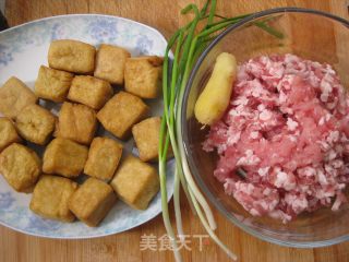 有内涵的油豆腐——油豆腐塞肉的做法步骤：1