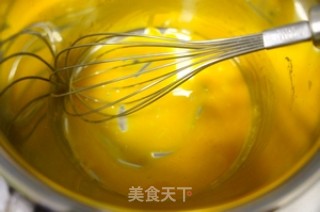 2012圣诞系列之--彩条蛋糕卷的做法步骤：2