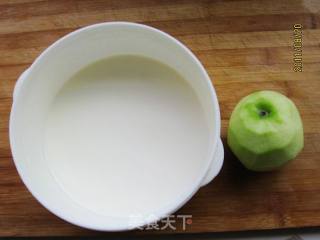 酸奶苹果汁的做法步骤：1