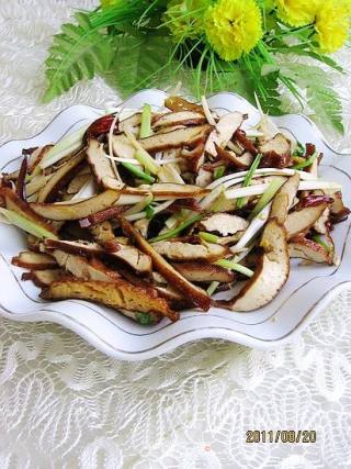 葱丝拌豆干的做法步骤：5