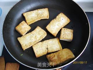 红卤豆腐的做法步骤：1