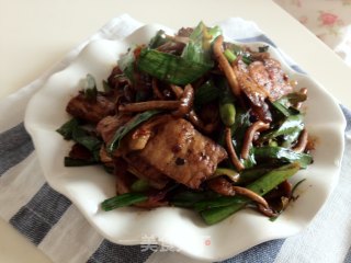 茶树菇回锅肉的做法步骤：10