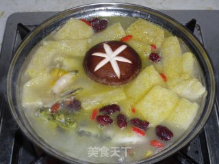 汪刺鱼竹荪火锅的做法步骤：7