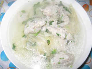 长尾大头宝鱼丸汤的做法步骤：9