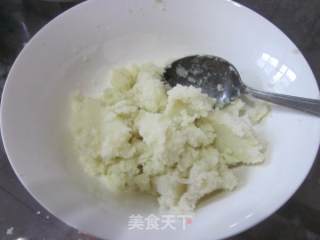 土豆泥梅花糕的做法步骤：5
