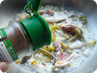 泡椒酸菜鱼的做法步骤：10