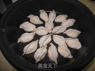 黄金煎饺的做法步骤：12