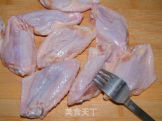 香酥炸鸡翅的做法步骤：1